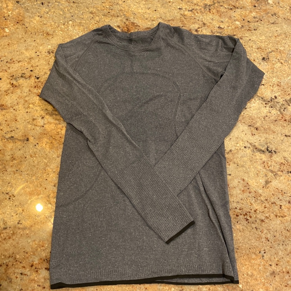 Lululemon long sleeve shirt